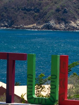 Tour to Huatulco Bays and Snorkeling