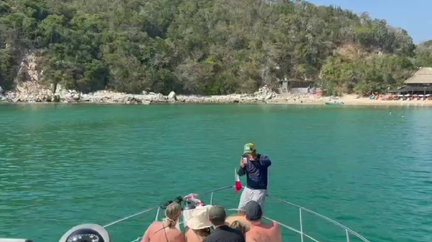 Yacht Service in Puerto Escondido